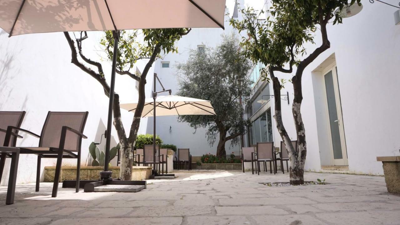Palazzo Circolone Hotel Poggiardo Luaran gambar