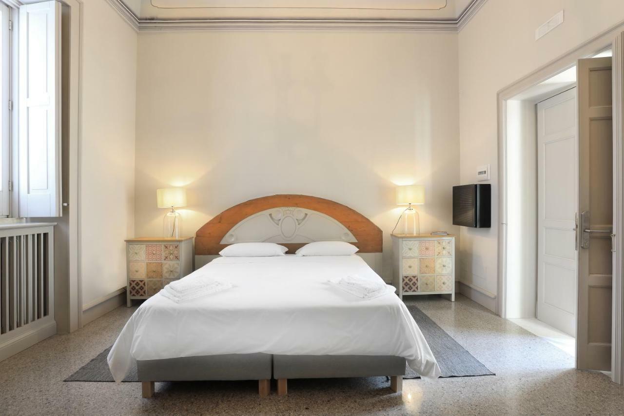 Palazzo Circolone Hotel Poggiardo Luaran gambar